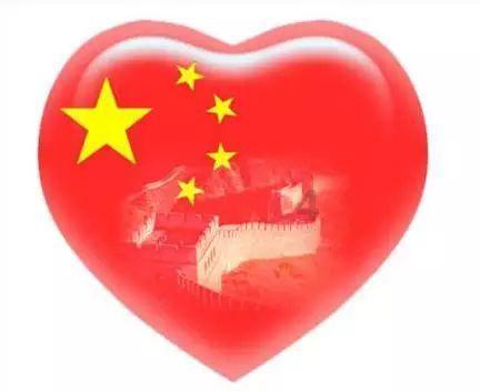 女子险遭钢筋贯穿因手机得救