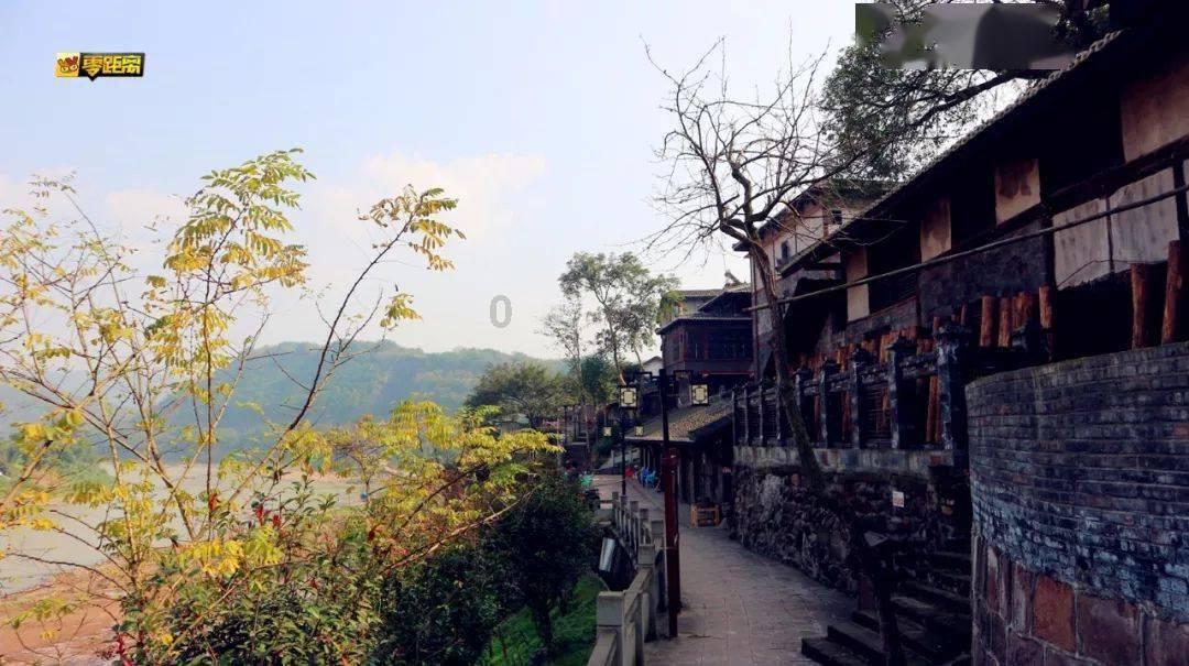 董宇辉团队突发!主播大规模抄袭?万亿央企,原董事长被查……